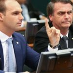 Eduardo Bolsonaro chama Moraes de “psicopata” e diz que prisão do pai é vingança