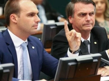 Eduardo Bolsonaro chama Moraes de “psicopata” e diz que prisão do pai é vingança