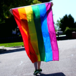 Feira Cultural e caminhada estão na agenda que antecede a Parada LGBT+ de SP