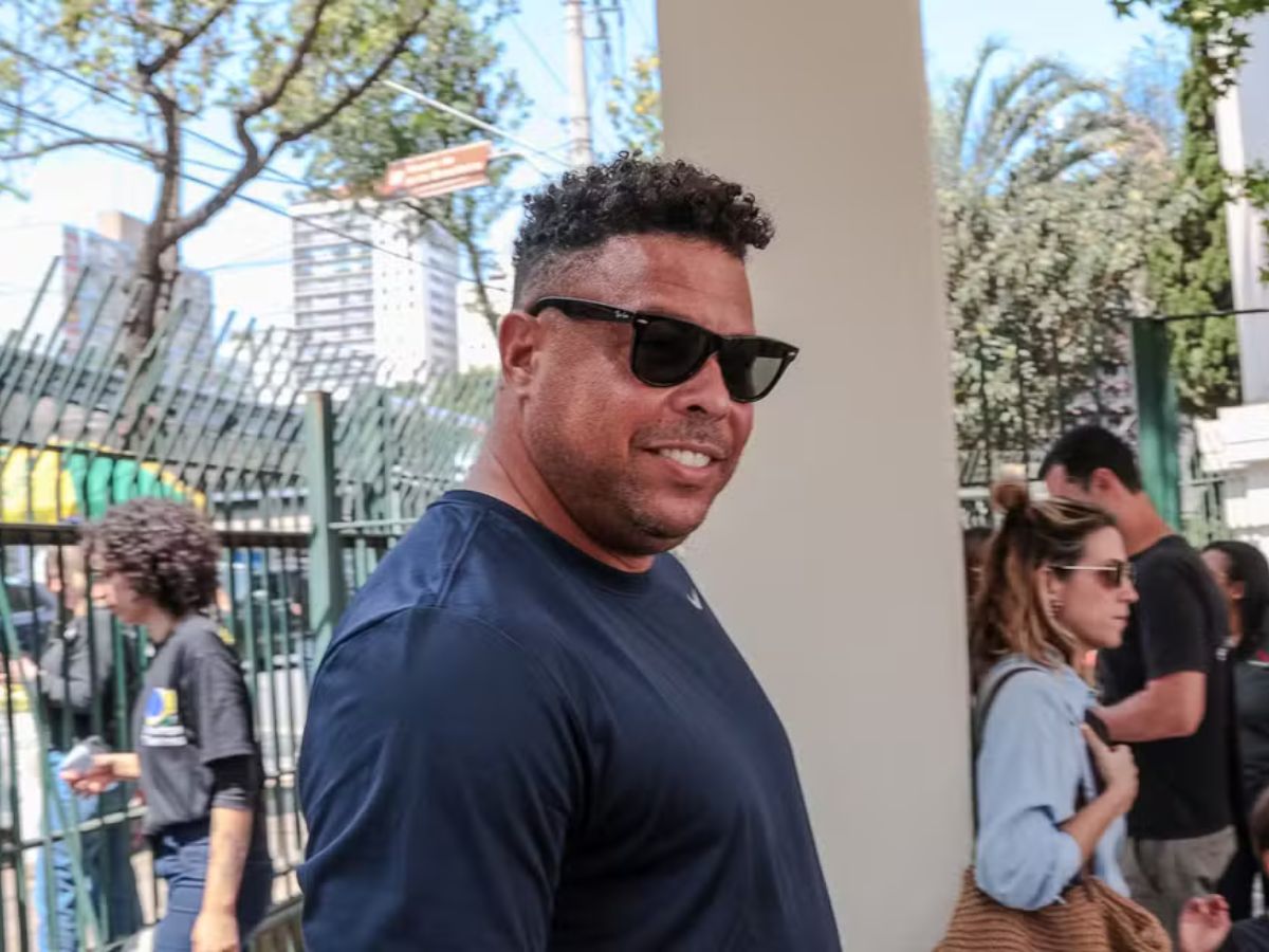 Ronaldo Fenômeno vota na região Oeste de São Paulo / Foto: Tomzé Fonseca/Ag News