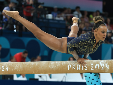 É bronze! Brasil conquista primeira medalha da ginástica artística por equipes no feminino