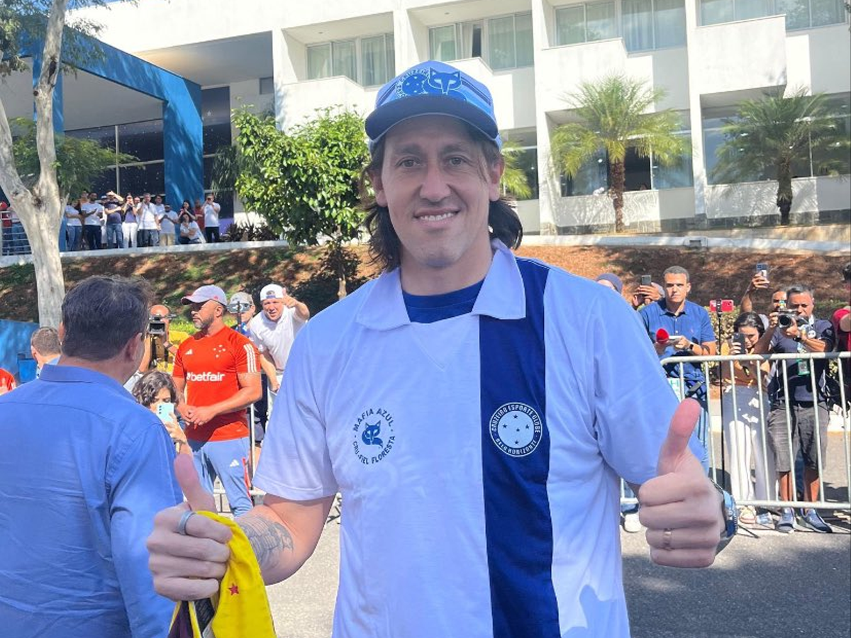 Cássio é apresentado no Cruzeiro. Foto: Reprodução