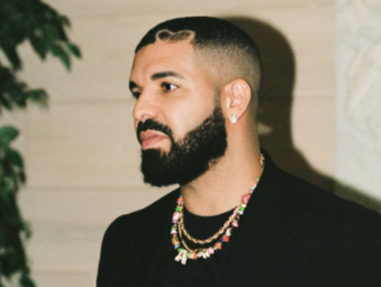 Drake tem mansão isolada pela polícia após tiroteio