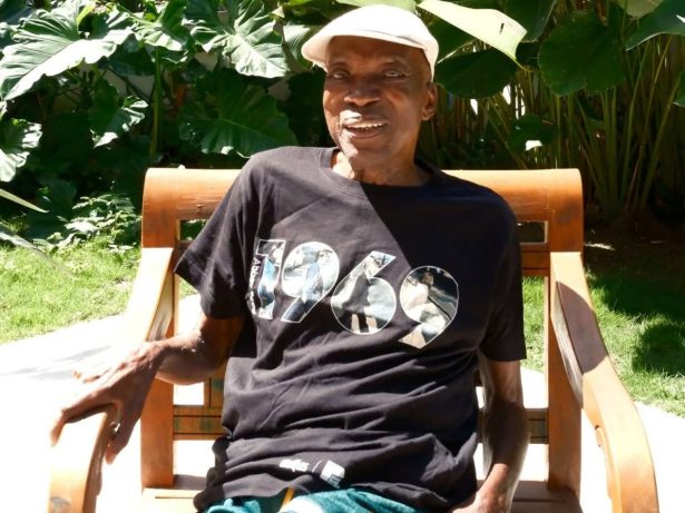 Milton Nascimento é internado com pneumonia e equipe revela previsão de alta