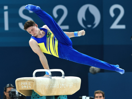 Diogo Soares mostra garra mesmo com erros e termina final na ginástica com maior nota no salto