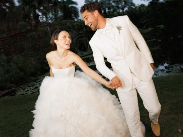 Larissa Manoela celebra 3 anos de relacionamento com André Frambach: “Pra vida e além”