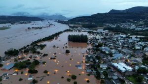 Temporal no RS: sobe para 24 o número de mortos; 14,5 mil pessoas estão fora de casa