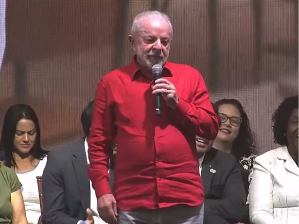 Lula ironiza conversa com Trump: “Não pintou uma química, pintou uma indústria petroquímica”