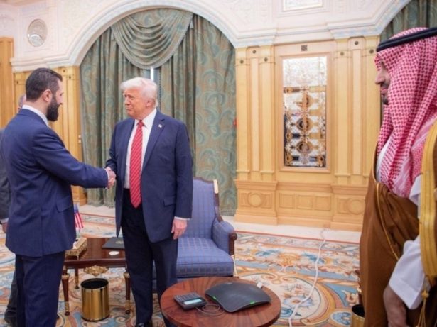 Trump revoga sanções de décadas contra a Síria e abre caminho para reaproximação diplomática