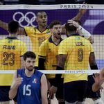 Seleção Masculina de Vôlei ganha 1º jogo após 2 derrotas e garante quartas de final