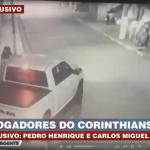 Jogadores do Corinthians batem carro, tentam fugir e caso vai parar na polícia