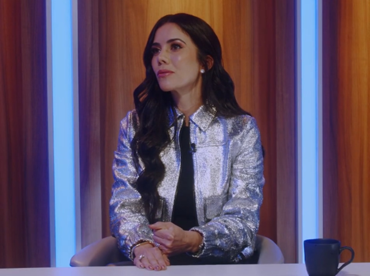 Daniela Albuquerque em entrevista no Programa Flávio Ricco, da Leo Dias TV / Reprodução 