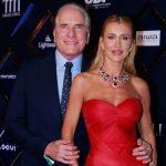 Roberto Justus fala sobre ciúmes no casamento e elogia esposa: “Minha mulher é séria”