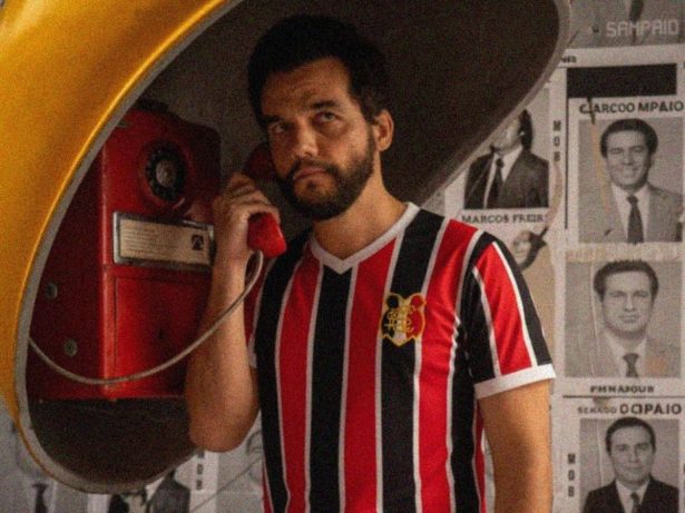 Santa Cruz no Oscar! Qual foi o jogo citado em “O Agente Secreto”?