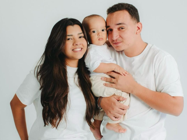 Esposa de João Gomes revela desejo de ter mais um filho após nascimento do 2º filho