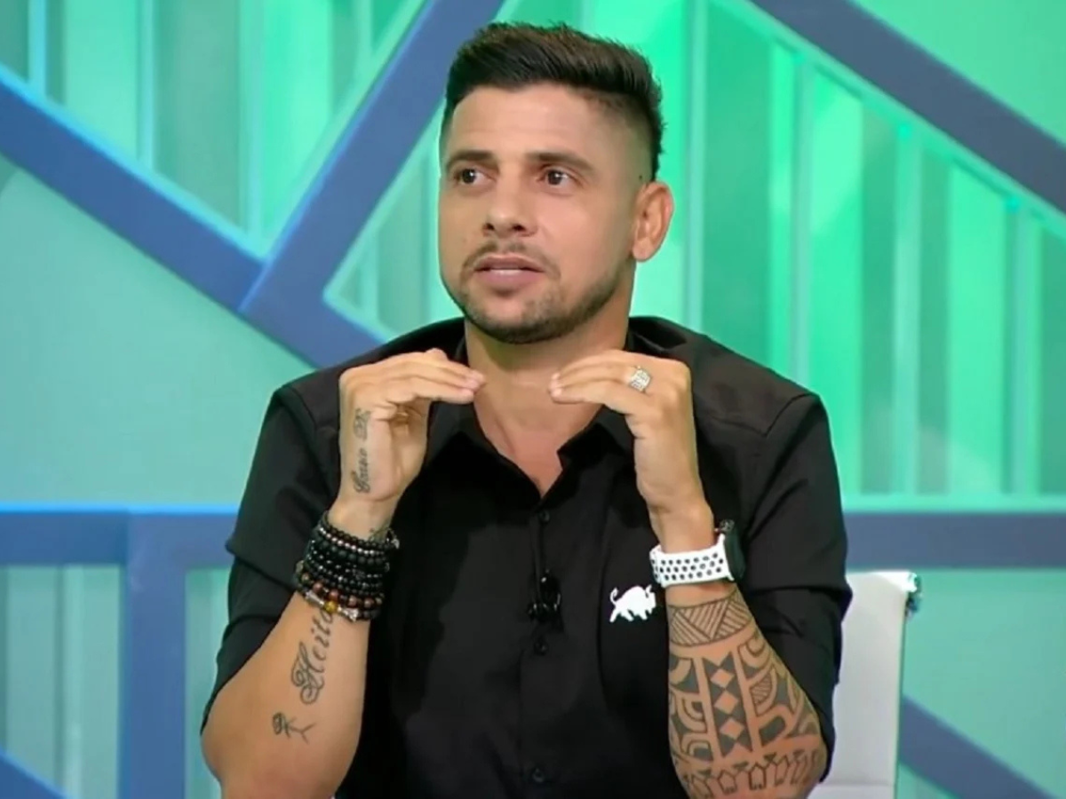 Cicinho aposta em zagueiro como lateral da Seleção na Copa de 2026: “Seria o Militão”