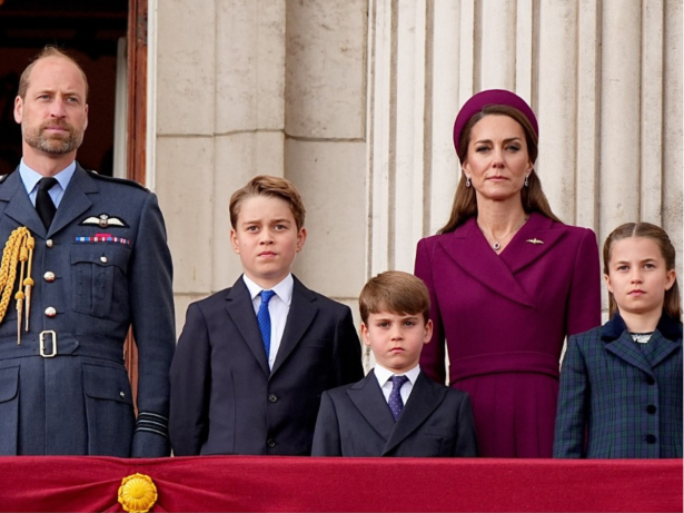 Família real britânica marca presença no Dia da Vitória, e herdeiros chamam atenção