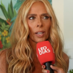 Adriane Galisteu rebate críticas sobre falta de samba nos pés: “Isso não me abala”