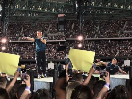 Chris Martin cai durante show do Coldplay e assusta os fãs