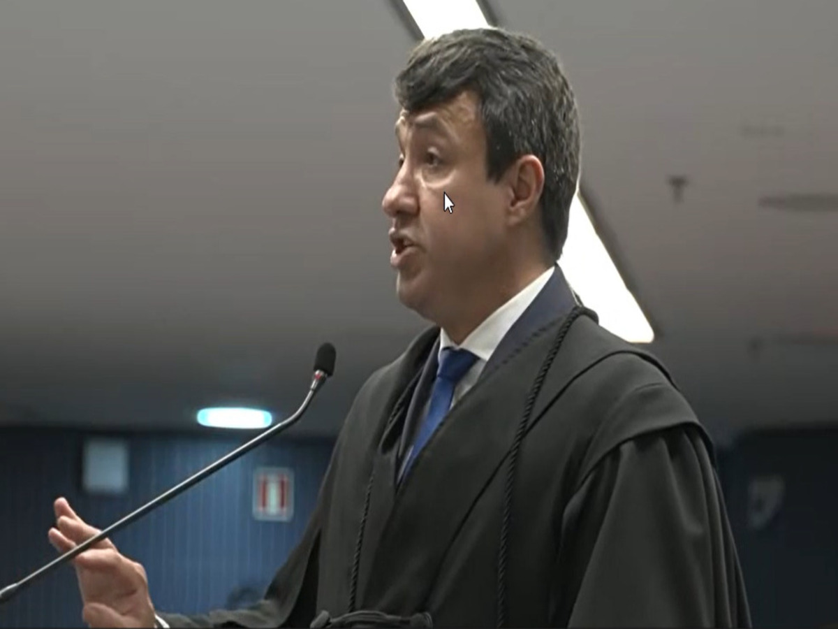 Advogado de Anderson Torres - Internet Divulgação
