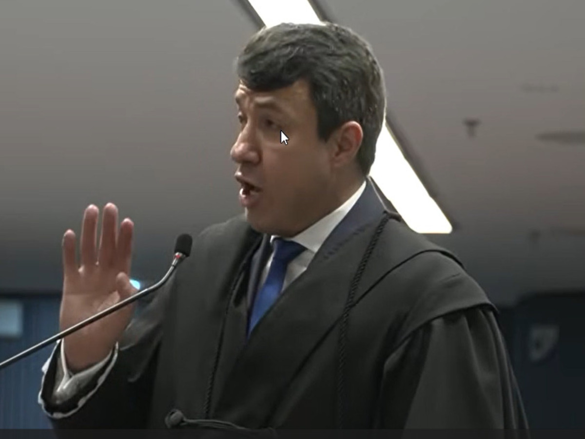 Advogado de Anderson Torres - Internet Divulgação