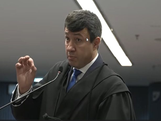 Defesa de Torres contesta acusação da PGR em julgamento: “Ponto fora da curva”
