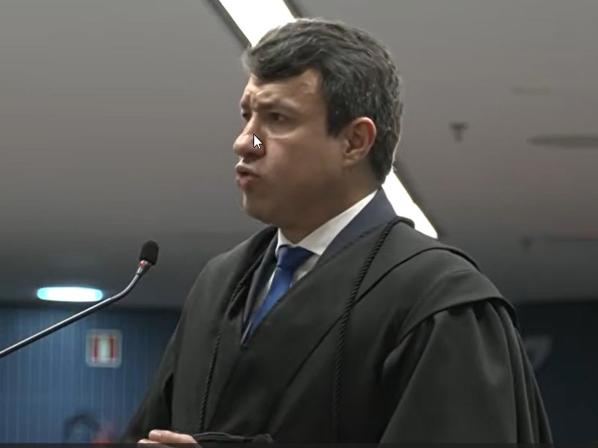 Advogado de Anderson Torres - Internet Divulgação