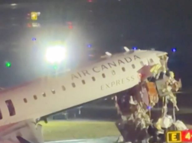 Áudio expõe segundos antes de avião colidir com caminhão em aeroporto de NY