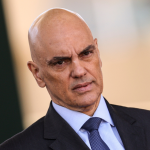Alexandre de Moraes prorroga por 60 dias inquérito da PF contra Eduardo Bolsonaro