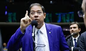 Vice-presidente da Câmara promete colocar anistia em votação na primeira oportunidade que tiver
