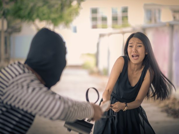 Amor ou armadilha? Veja como escapar de golpes virtuais no Dia dos Namorados
