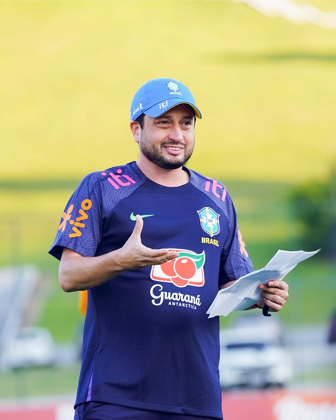 Arthur Elias, técnico da seleção feminina de futebol / Divulgação  