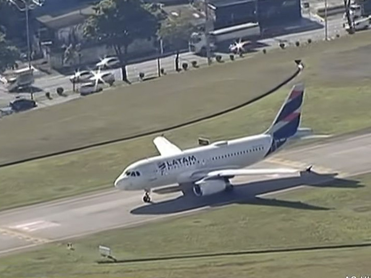 Aviao impedido de decolar em Congonhas