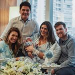 Elaine Mickely publica novos registros com o neto recém-nascido, Arthur