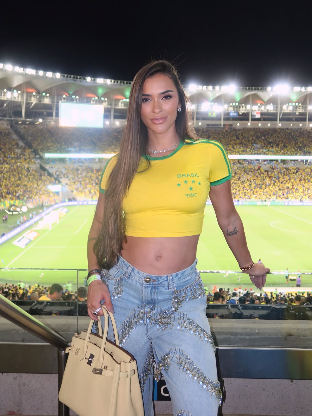 Reprodução: Instagram/@tainamilitao Reprodução: Instagram/@tainamilitao