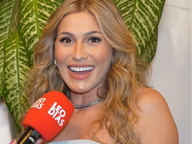 Lívia Andrade comemora 42 anos com festão e responde se a idade a assusta