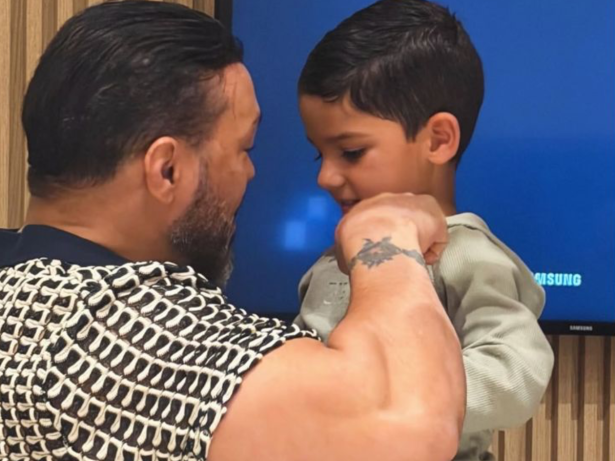 Belo celebra 52 anos com presente do enteado, filho de Rayane: “Para usar junto”