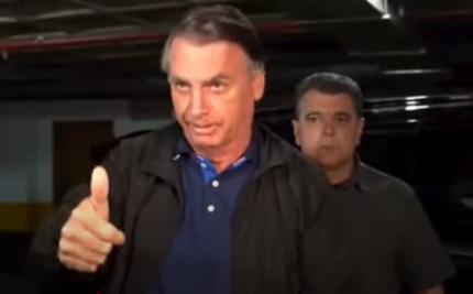 Bolsonaro reclama das medidas de Moraes: “Atacado de Tudo”