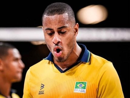 Lucarelli exalta Brasil na Liga das Nações de Vôlei antes de jogo contra a China