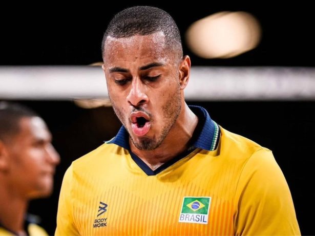 Lucarelli exalta Brasil na Liga das Nações de Vôlei antes de jogo contra a China