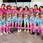 Ana Castela e Zé Felipe curtem viagem em família ao Pantanal com looks personalizados