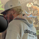 Zé Felipe é visto embarcando para Orlando, no aeroporto de Viracopos