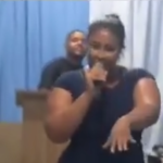 Pode isso, pastor? Mulher descobre traição do marido e expõe os dois na igreja