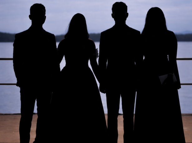 Briga generalizada entre esposas de cantores causa racha familiar e vai parar na justiça