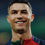 Ex-Real chama Cristiano Ronaldo de egoísta, e jogador rebate com deboche