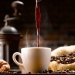 Café ‘Fake’: Como Identificar, Riscos à Saúde e Alternativas Nutritivas
