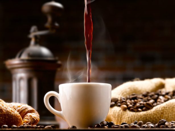 Café ‘Fake’: Como Identificar, Riscos à Saúde e Alternativas Nutritivas