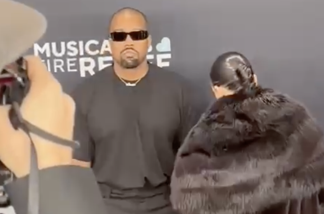 Kanye West e a esposa Bianca Censori. Reprodução: Hollywood Reporter/Recording Academy