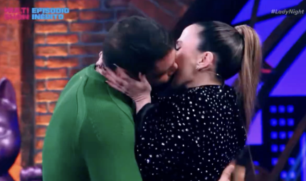 Tata Werneck e Cauã Reymond protagonizam beijão no “Lady Night”