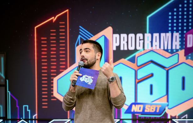João Silva celebra melhor audiência da história de seu programa no SBT: “Caminho certo”